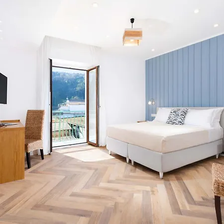 - Seapearl * Sorrento