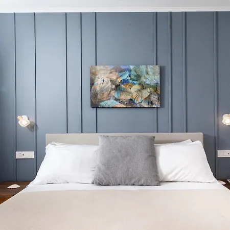 - Seapearl Sorrento